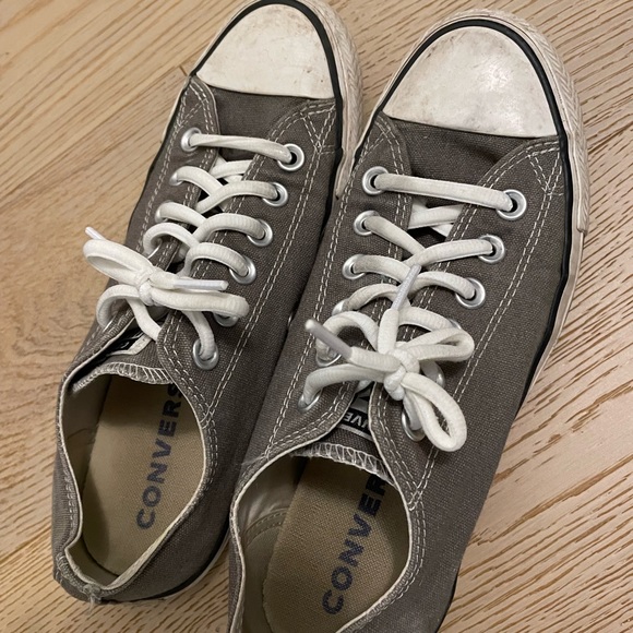Grey Converse - Picture 2 of 2